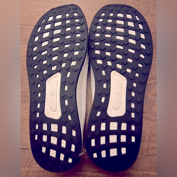 New Rhinestone Studded Thick Grip Soft Shoe Support Sock Slip On White 10 Large - Picture 3 of 3